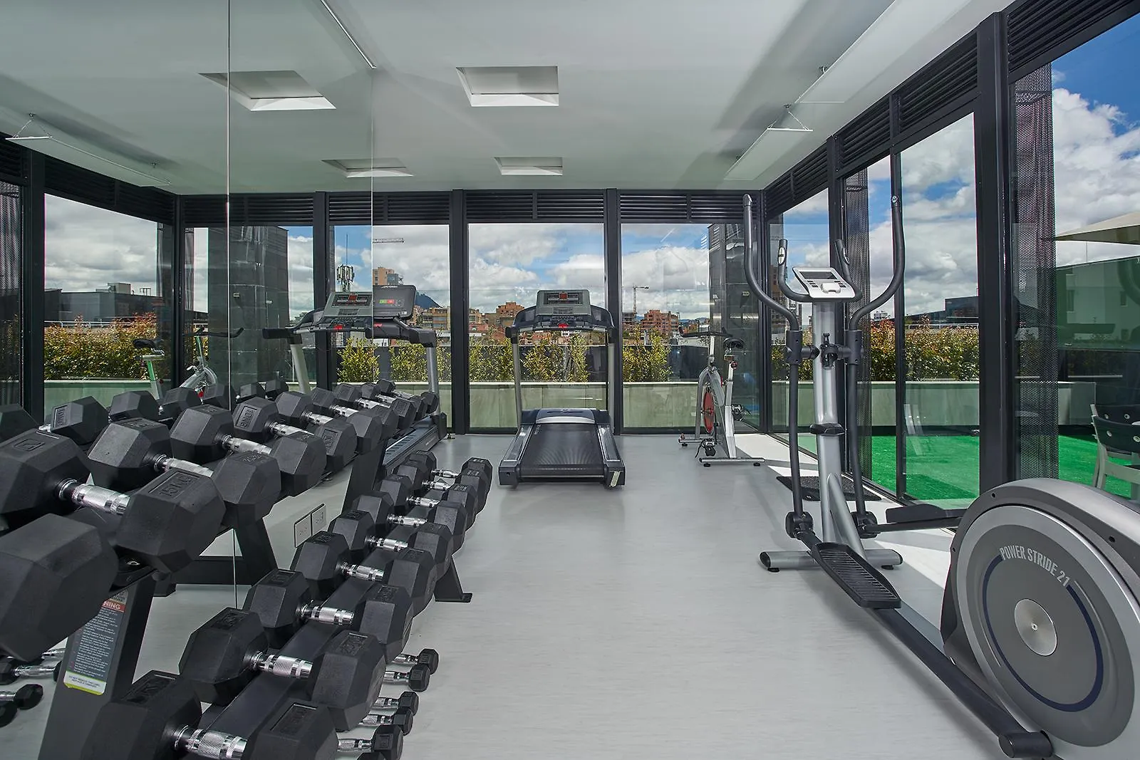 Hotel 100 Luxury Suites By Preferred Bogota